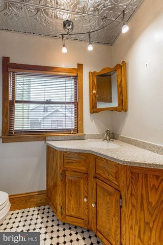 337 S MAIN ST, Pleasant Gap, PA 16823