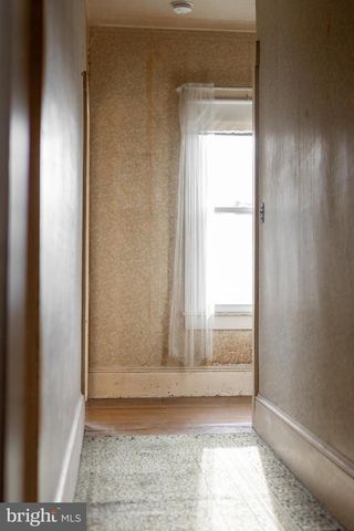 337 S MAIN ST, Pleasant Gap, PA 16823