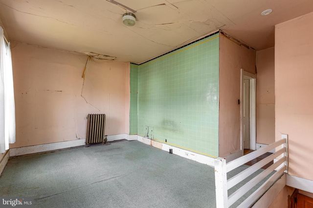 337 S MAIN ST, Pleasant Gap, PA 16823