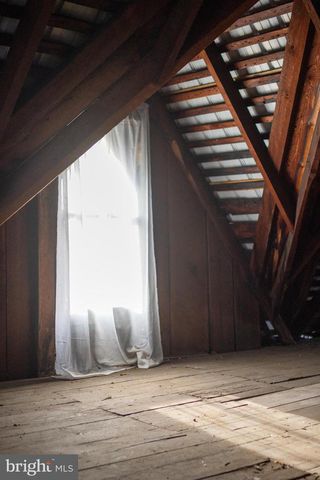 337 S MAIN ST, Pleasant Gap, PA 16823