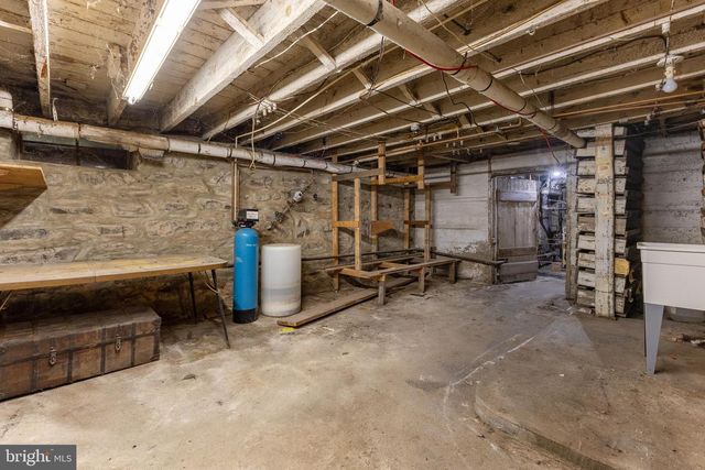 337 S MAIN ST, Pleasant Gap, PA 16823