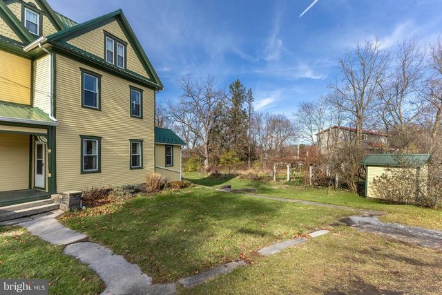 337 S MAIN ST, Pleasant Gap, PA 16823