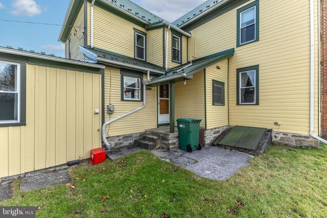 337 S MAIN ST, Pleasant Gap, PA 16823