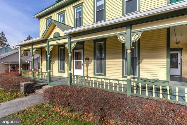 337 S MAIN ST, Pleasant Gap, PA 16823