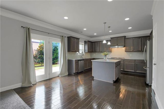 551 Wagon Hill Lane, Sugar Hill, GA 30518