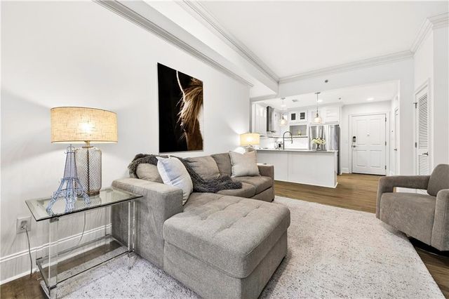 2255 Peachtree NE Road 323, Atlanta, GA 30309