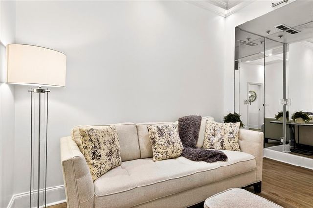 2255 Peachtree NE Road 323, Atlanta, GA 30309