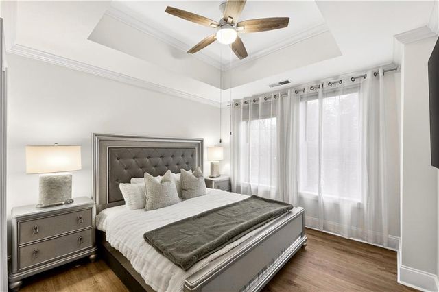 2255 Peachtree NE Road 323, Atlanta, GA 30309