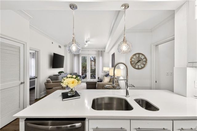 2255 Peachtree NE Road 323, Atlanta, GA 30309