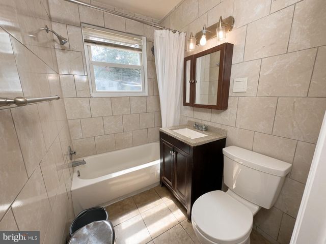 5602 EMERSON ST, Hyattsville, MD 20781