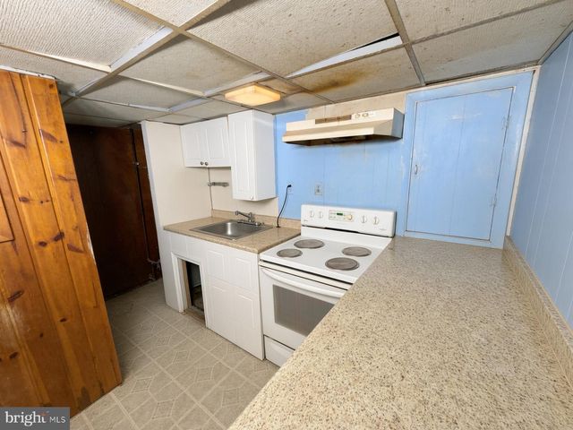5602 EMERSON ST, Hyattsville, MD 20781