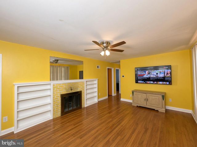 5602 EMERSON ST, Hyattsville, MD 20781