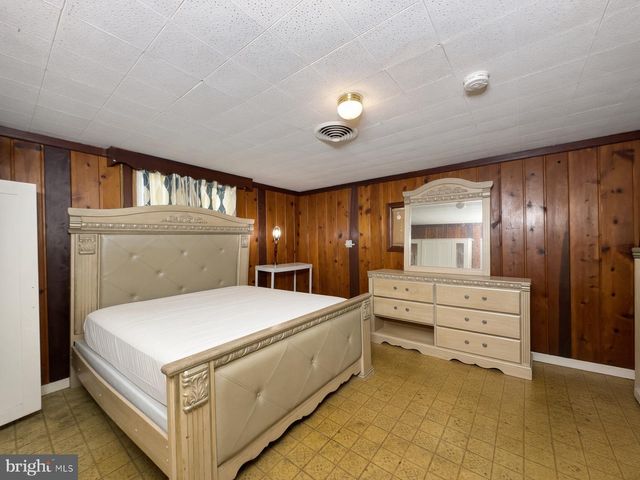 5602 EMERSON ST, Hyattsville, MD 20781