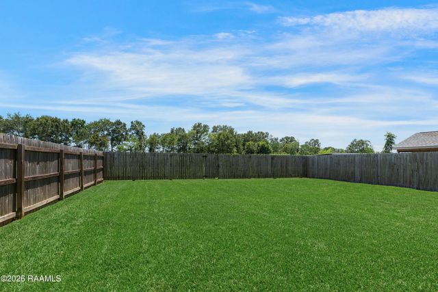 143 Rue Village, Maurice, LA 70555