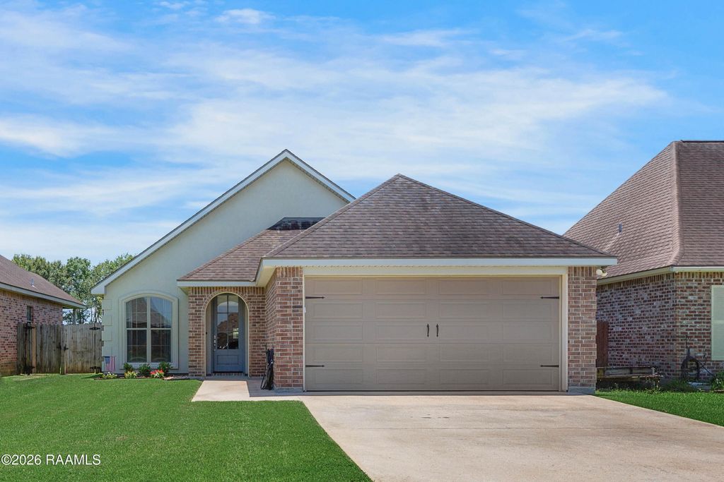143 Rue Village, Maurice, LA 70555
