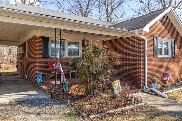 5513 NC Highway 700, Eden, NC 27288