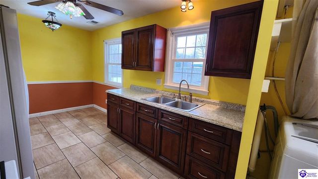 7501 Rutledge Road, Louisville, KY 40258