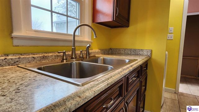 7501 Rutledge Road, Louisville, KY 40258