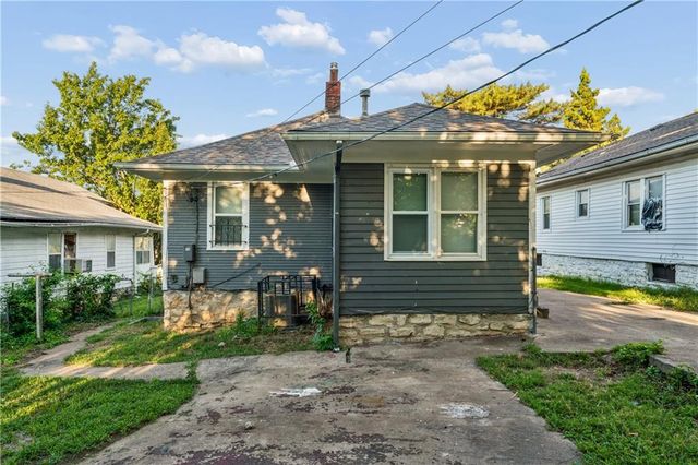 3403 Cleveland Avenue, Kansas City, MO 64128