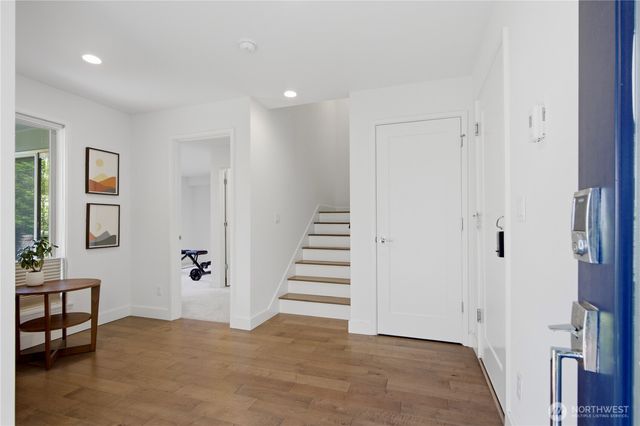 16347 NE 12th Place, Bellevue, WA 98008