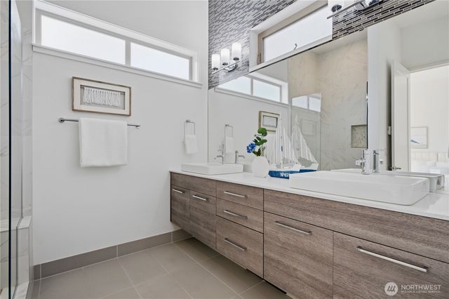16347 NE 12th Place, Bellevue, WA 98008