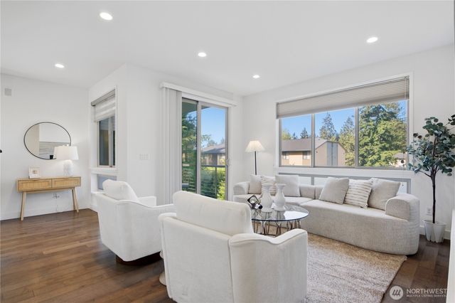 16347 NE 12th Place, Bellevue, WA 98008