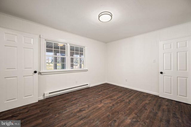 13 KELLER RD, Cochranville, PA 19330