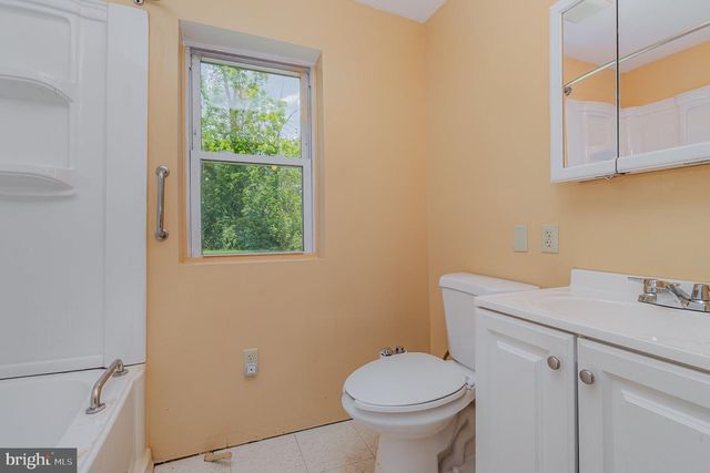1071 MANADA BOTTOM ROAD, Harrisburg, PA 17112
