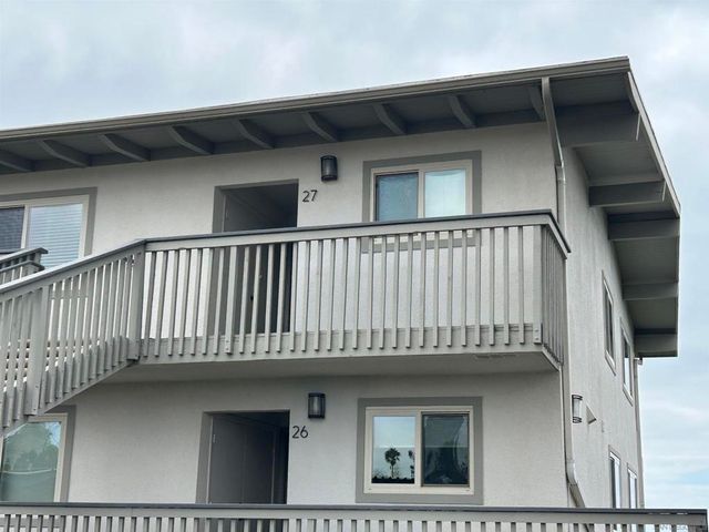 640 W Solana Circle 27, Solana Beach, CA 92075