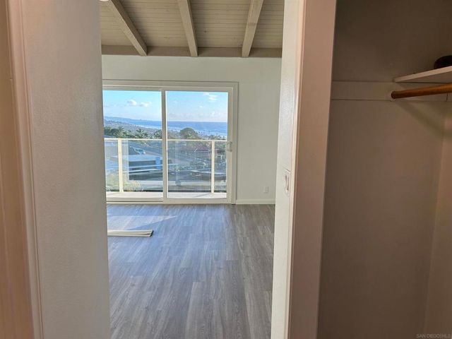 640 W Solana Circle 27, Solana Beach, CA 92075