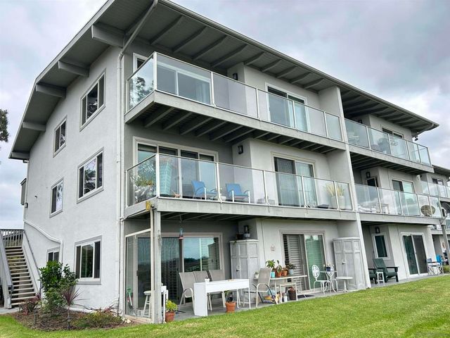 640 W Solana Circle 27, Solana Beach, CA 92075