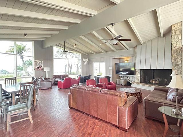 640 W Solana Circle 27, Solana Beach, CA 92075