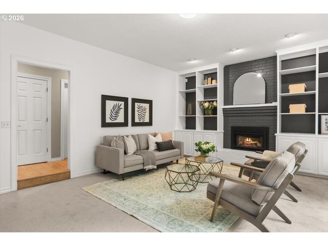 2920 Nw SHENANDOAH Ter, Portland, OR 97210