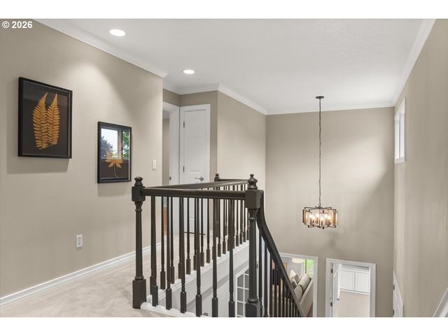 2920 Nw SHENANDOAH Ter, Portland, OR 97210