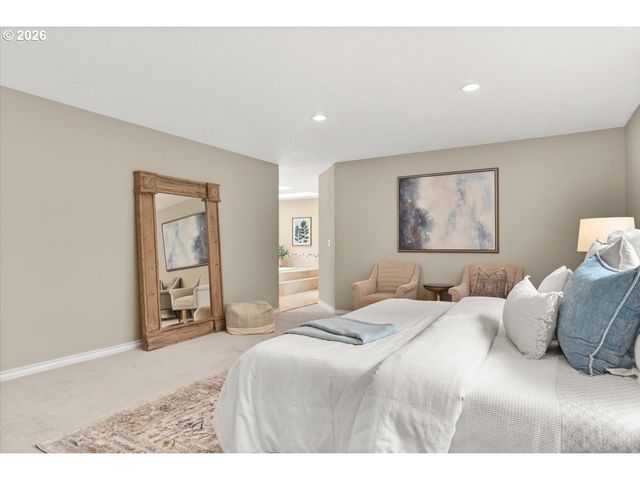2920 Nw SHENANDOAH Ter, Portland, OR 97210