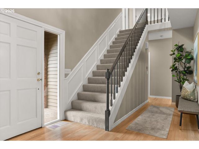 2920 Nw SHENANDOAH Ter, Portland, OR 97210