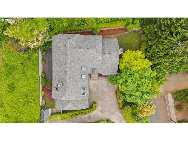 2920 Nw SHENANDOAH Ter, Portland, OR 97210