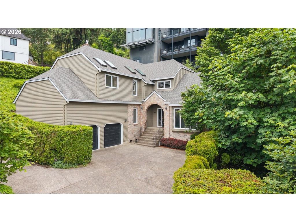 2920 Nw SHENANDOAH Ter, Portland, OR 97210