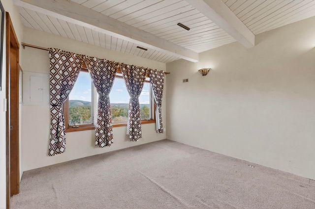 26 Apache Creek Road, Santa Fe, NM 87505