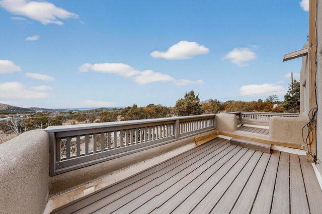 26 Apache Creek Road, Santa Fe, NM 87505