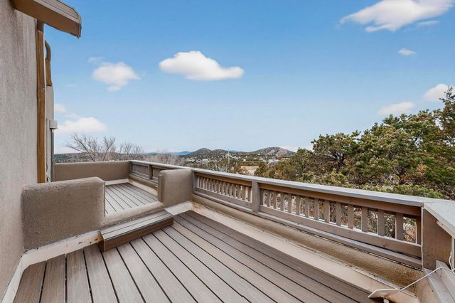 26 Apache Creek Road, Santa Fe, NM 87505