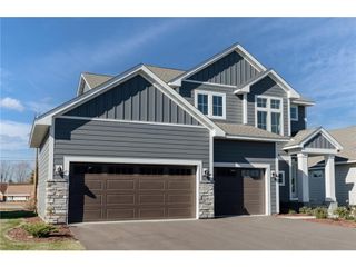 10268 Arrowwood Path, Woodbury, MN 55129