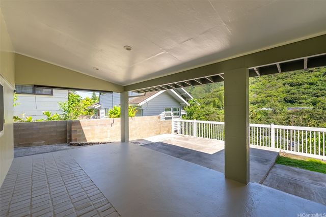 2392 Waiomao Road, Honolulu, HI 96816