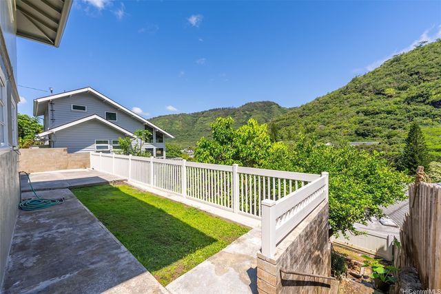 2392 Waiomao Road, Honolulu, HI 96816