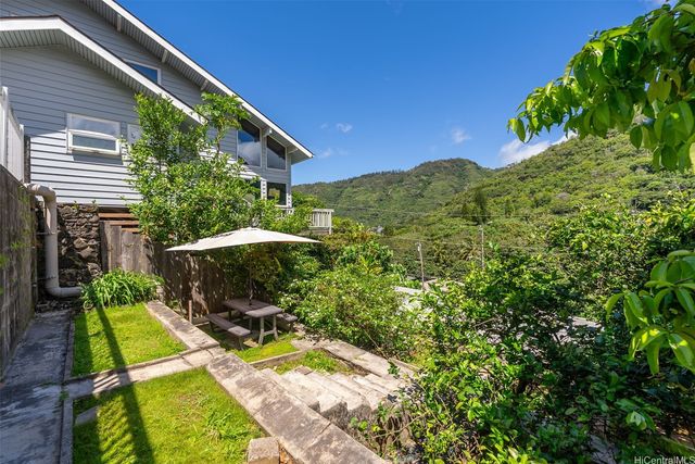 2392 Waiomao Road, Honolulu, HI 96816