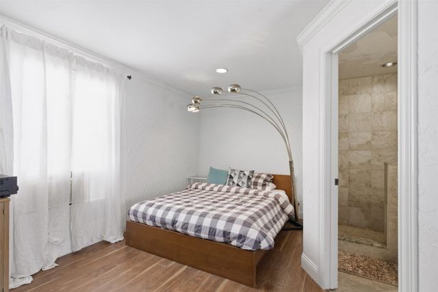 117 W Avenue E, Garland, TX 75040