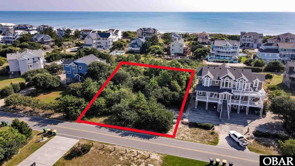 Image 4 of property listing at 1019 Whalehead Drive, Corolla, NC 27927