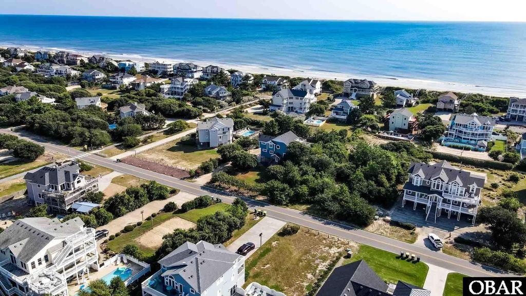 Image 7 of property listing at 1019 Whalehead Drive, Corolla, NC 27927