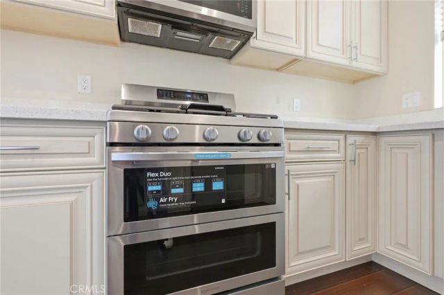 7608 Ani Way, North Hollywood, CA 91605