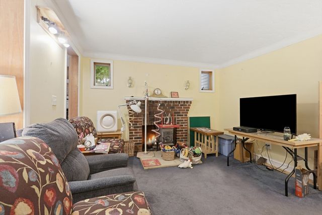 47 Belcher St, Randolph, MA 02368